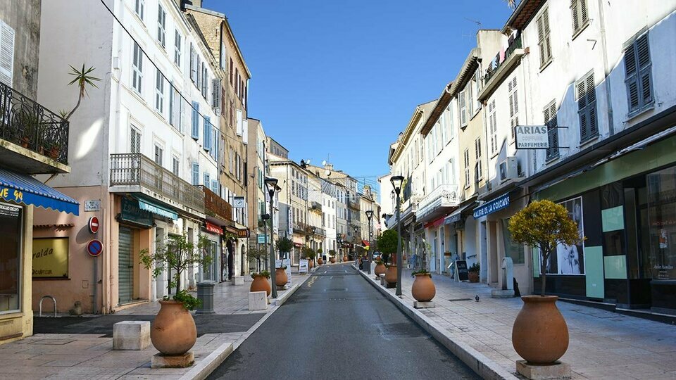 AZUREA COMMERCES   ENTREPRISES VENTE-LOCAL COMMERCIAL-VALLAURIS-06