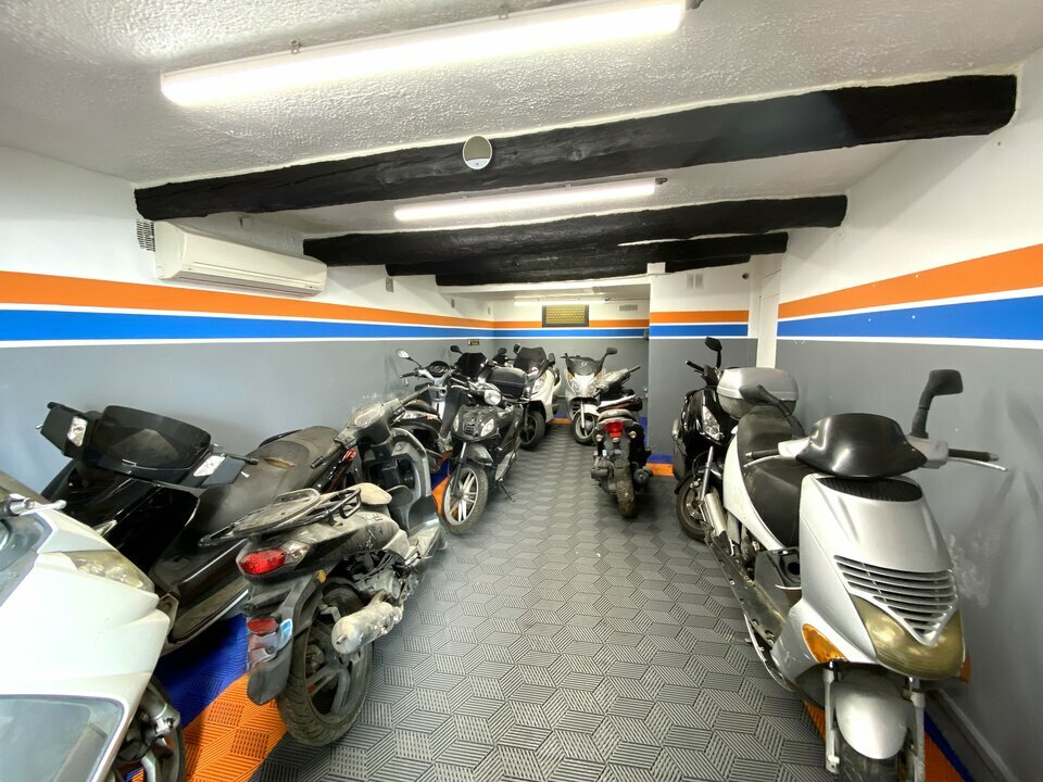 AZUREA COMMERCES   ENTREPRISES LOCATION-LOCAL COMMERCIAL-NICE-06