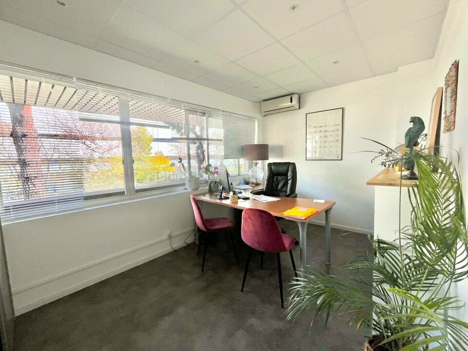 AZUREA COMMERCES   ENTREPRISES LOCATION-BUREAUX-SAINT_LAURENT_DU_VAR-06