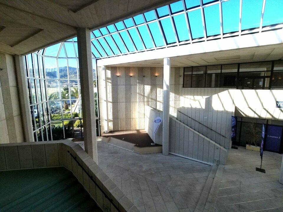AZUREA COMMERCES   ENTREPRISES LOCATION-BUREAUX-CANNES_LA_BOCCA-06