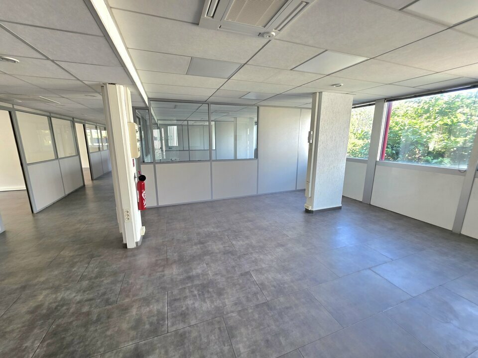 AZUREA COMMERCES   ENTREPRISES LOCATION-BUREAUX-NICE-06