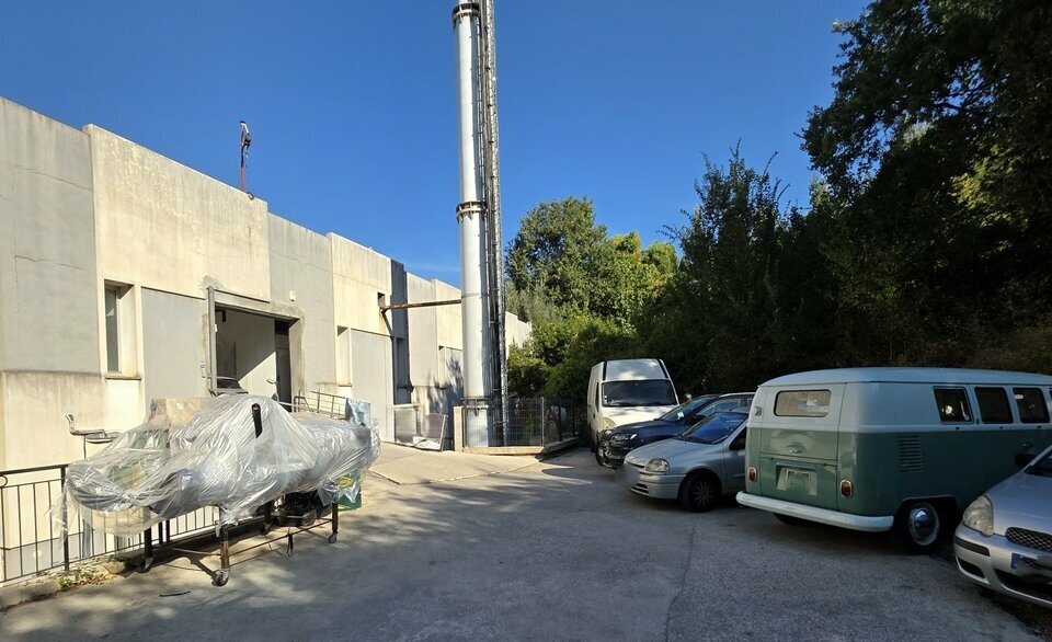 AZUREA COMMERCES   ENTREPRISES VENTE-LOCAL D'ACTIVITE-VENCE-06