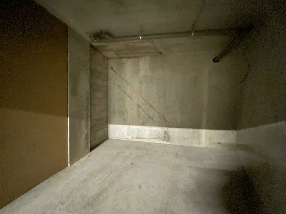 AZUREA COMMERCES   ENTREPRISES VENTE-ENTREPOT-NICE-06