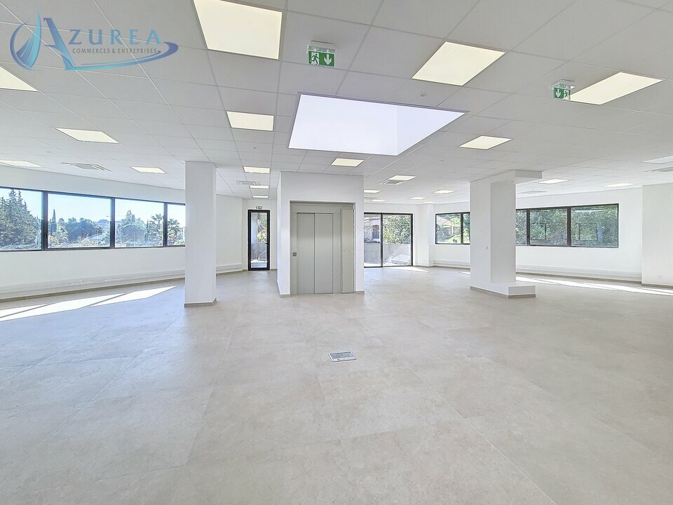 AZUREA COMMERCES   ENTREPRISES LOCATION-BUREAUX-LA_COLLE_SUR_LOUP-06