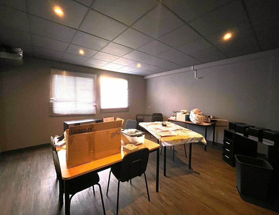 AZUREA COMMERCES   ENTREPRISES VENTE-BUREAUX-CANNES_LA_BOCCA-06