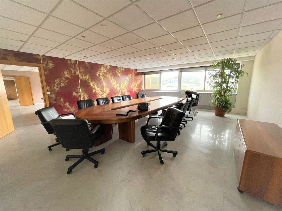 AZUREA COMMERCES   ENTREPRISES LOCATION-BUREAUX-MANDELIEU_LA_NAPOULE-06