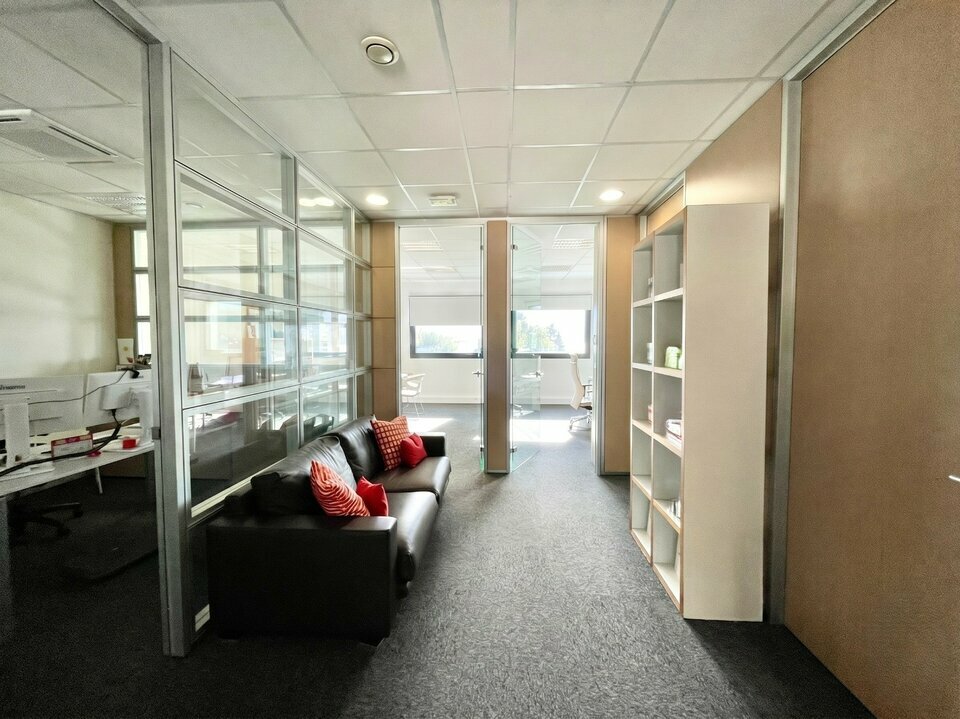 AZUREA COMMERCES   ENTREPRISES LOCATION-BUREAUX-CAGNES_SUR_MER-06