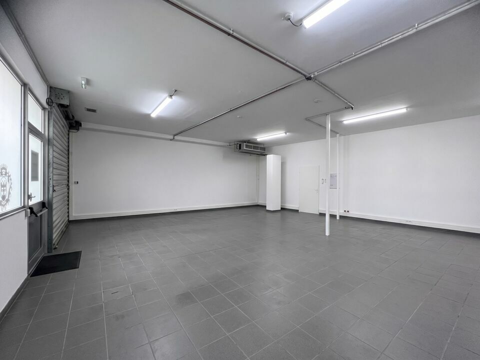 AZUREA COMMERCES   ENTREPRISES LOCATION-ENTREPOT-NICE-06