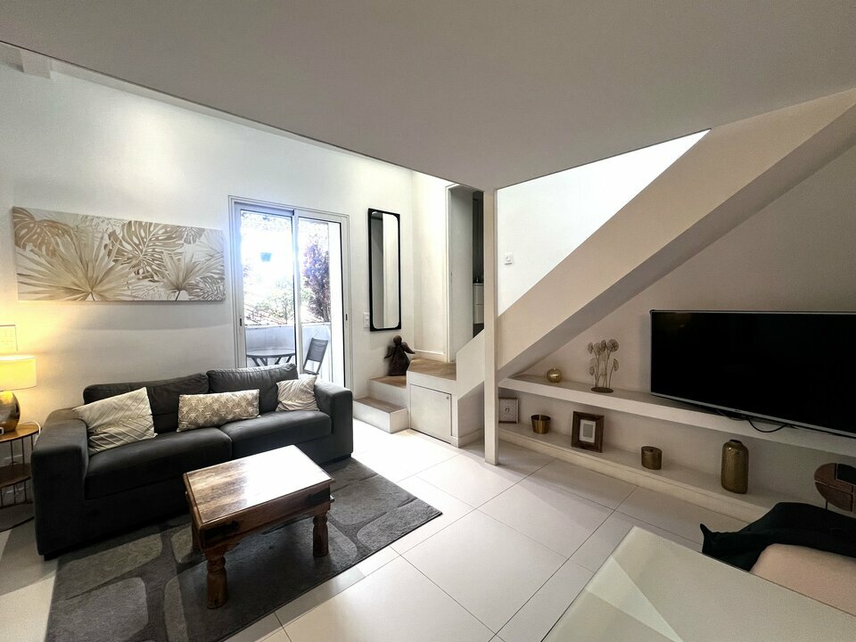 AZUREA COMMERCES   ENTREPRISES VENTE-FONDS DE COMMERCE-NICE-06