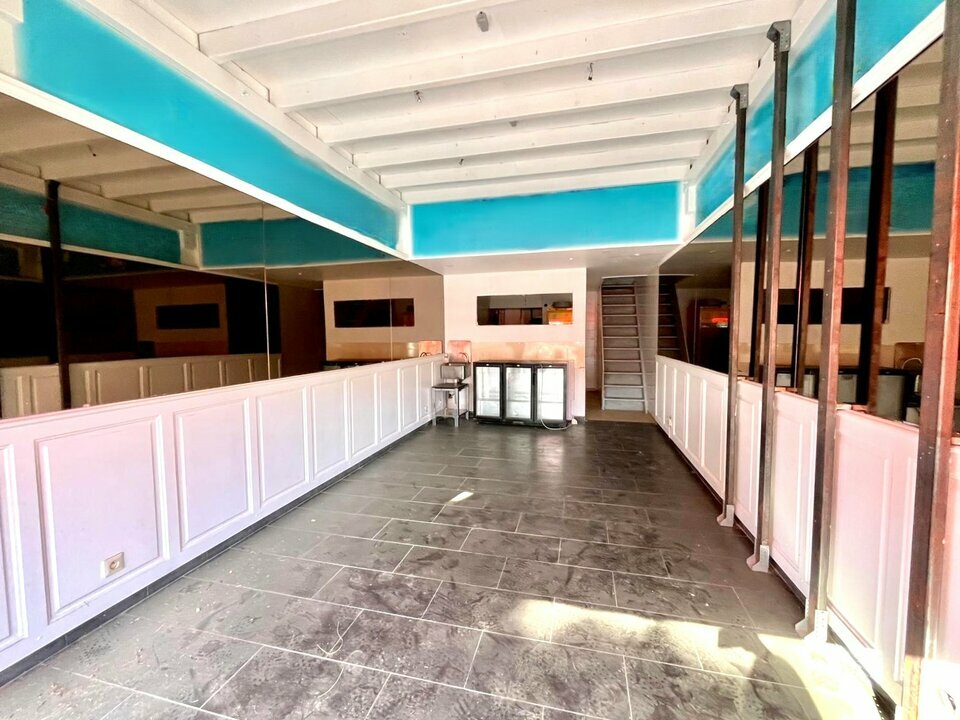 AZUREA COMMERCES   ENTREPRISES LOCATION-LOCAL COMMERCIAL-SAINT_RAPHAEL-83