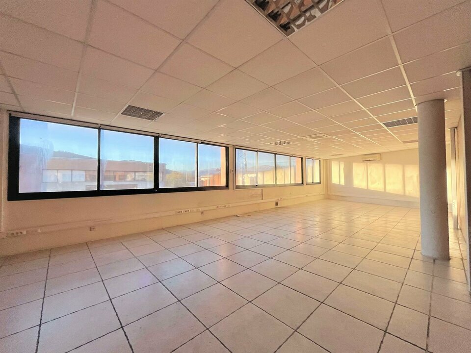 AZUREA COMMERCES   ENTREPRISES VENTE-BUREAUX-CANNES_LA_BOCCA-06