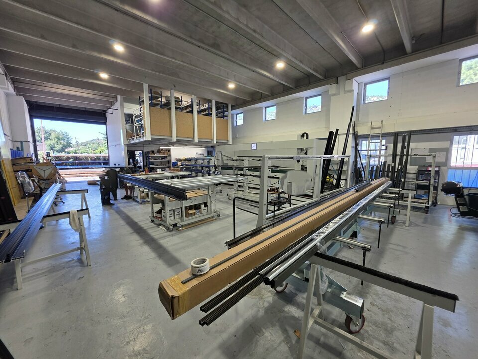 AZUREA COMMERCES   ENTREPRISES LOCATION-ENTREPOT-SAINT_LAURENT_DU_VAR-06
