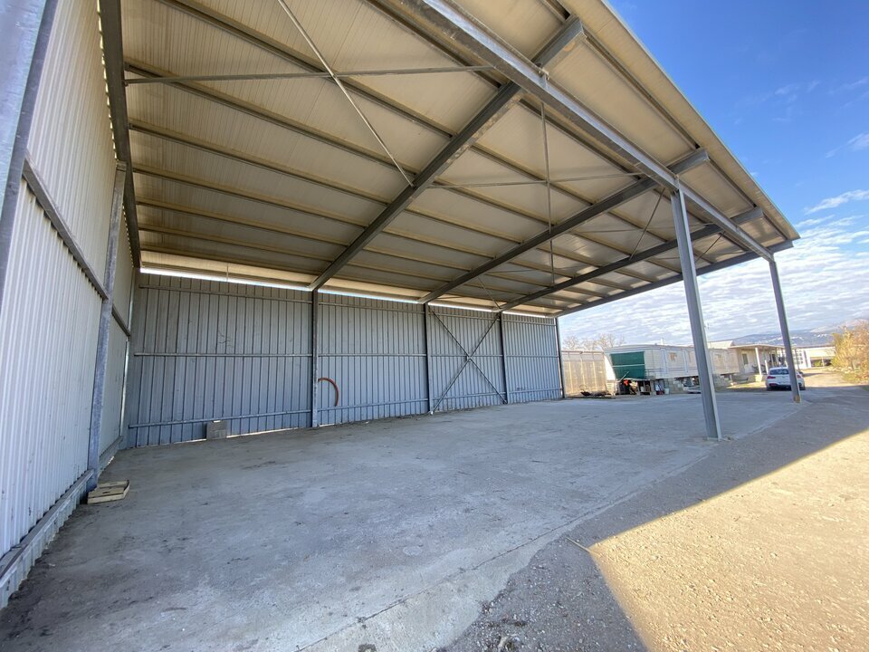 AZUREA COMMERCES   ENTREPRISES LOCATION-ENTREPOT-LA_ROQUETTE-SUR-SIAGNE-06