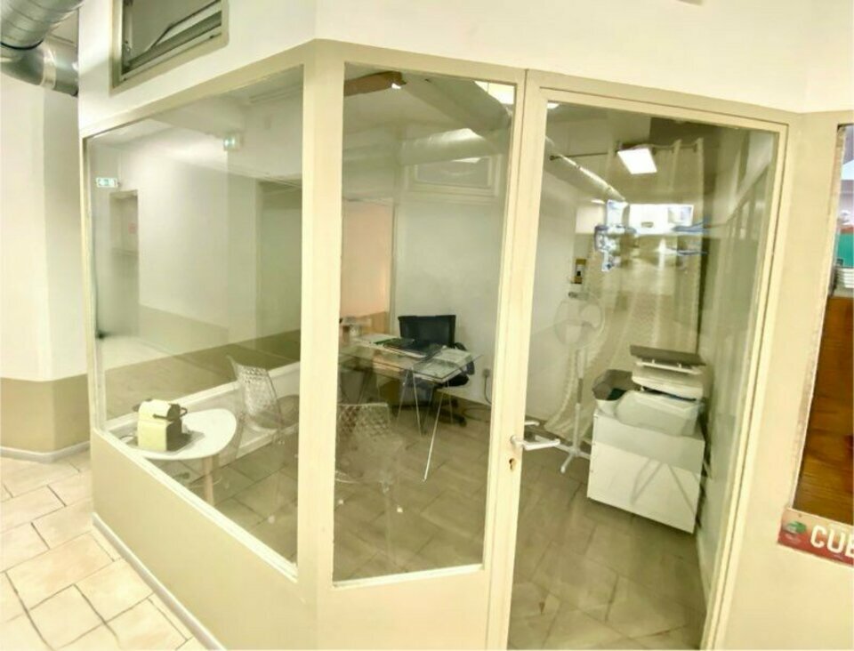 AZUREA COMMERCES   ENTREPRISES LOCATION-LOCAL COMMERCIAL-ANTIBES-06