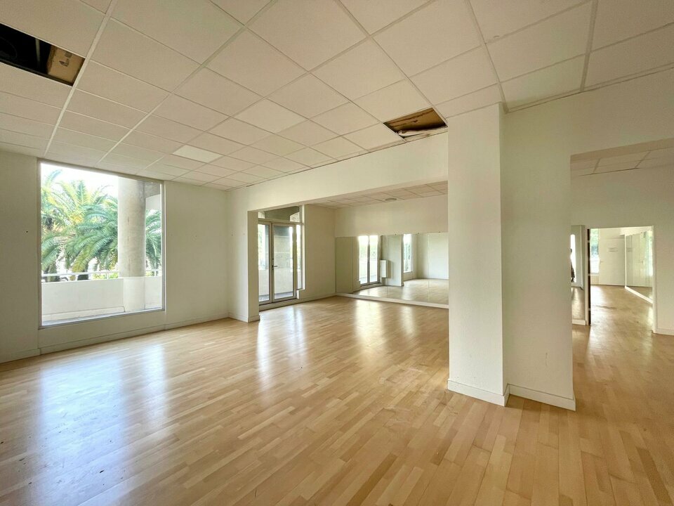 AZUREA COMMERCES   ENTREPRISES LOCATION-LOCAL COMMERCIAL-JUAN_LES_PINS-06