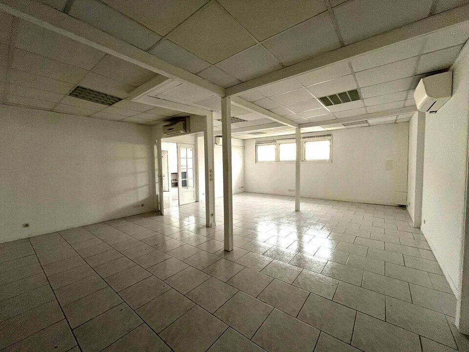 AZUREA COMMERCES   ENTREPRISES LOCATION-BUREAUX-LE_CANNET-06