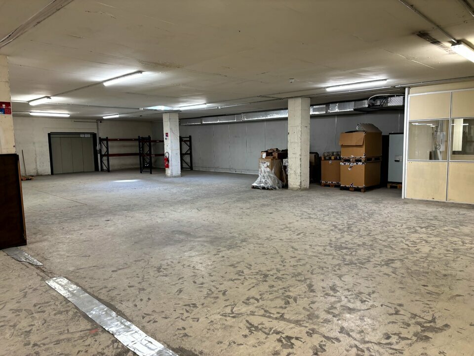 AZUREA COMMERCES   ENTREPRISES LOCATION-ENTREPOT-SAINT_LAURENT_DU_VAR-06