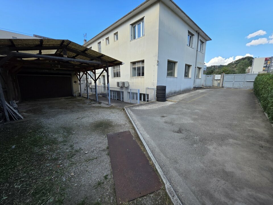 AZUREA COMMERCES   ENTREPRISES LOCATION-ENTREPOT-LA_TRINITE-06