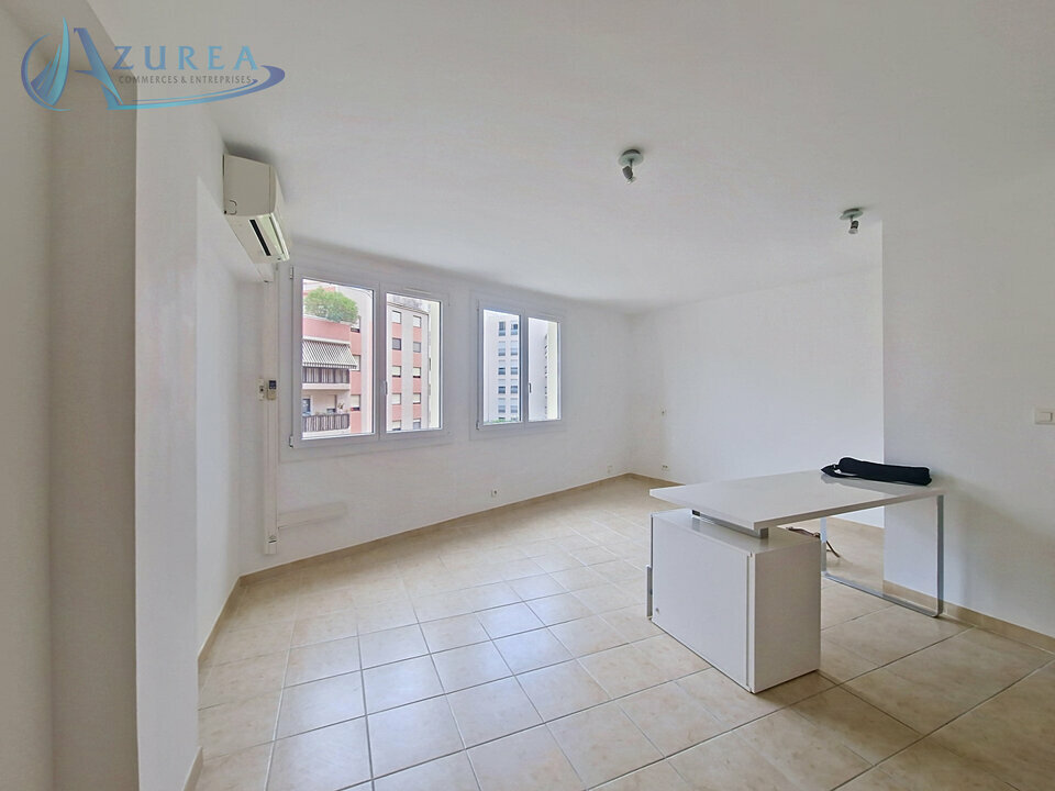 AZUREA COMMERCES   ENTREPRISES LOCATION-BUREAUX-CAGNES-SUR-MER-06
