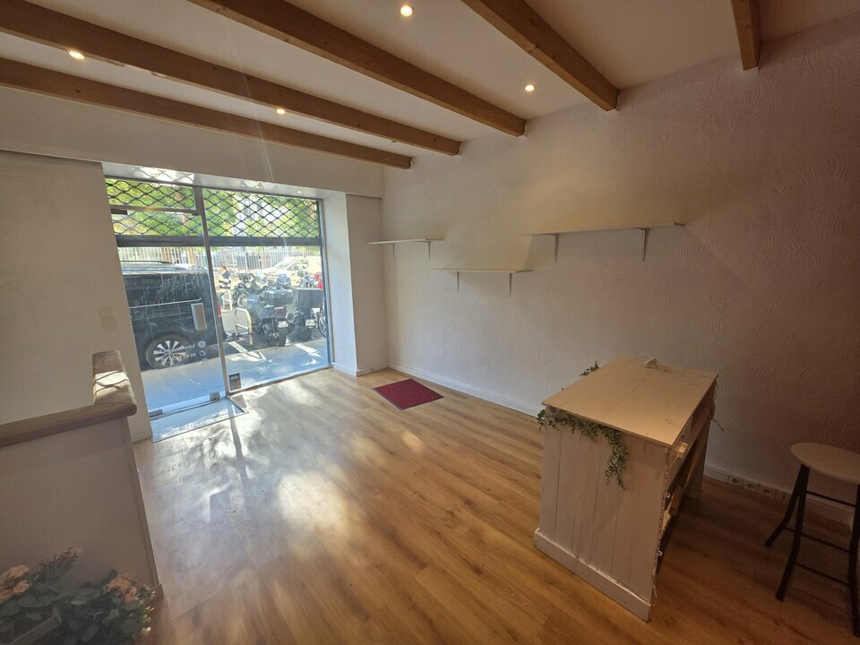 AZUREA COMMERCES   ENTREPRISES LOCATION-LOCAL COMMERCIAL-NICE-06