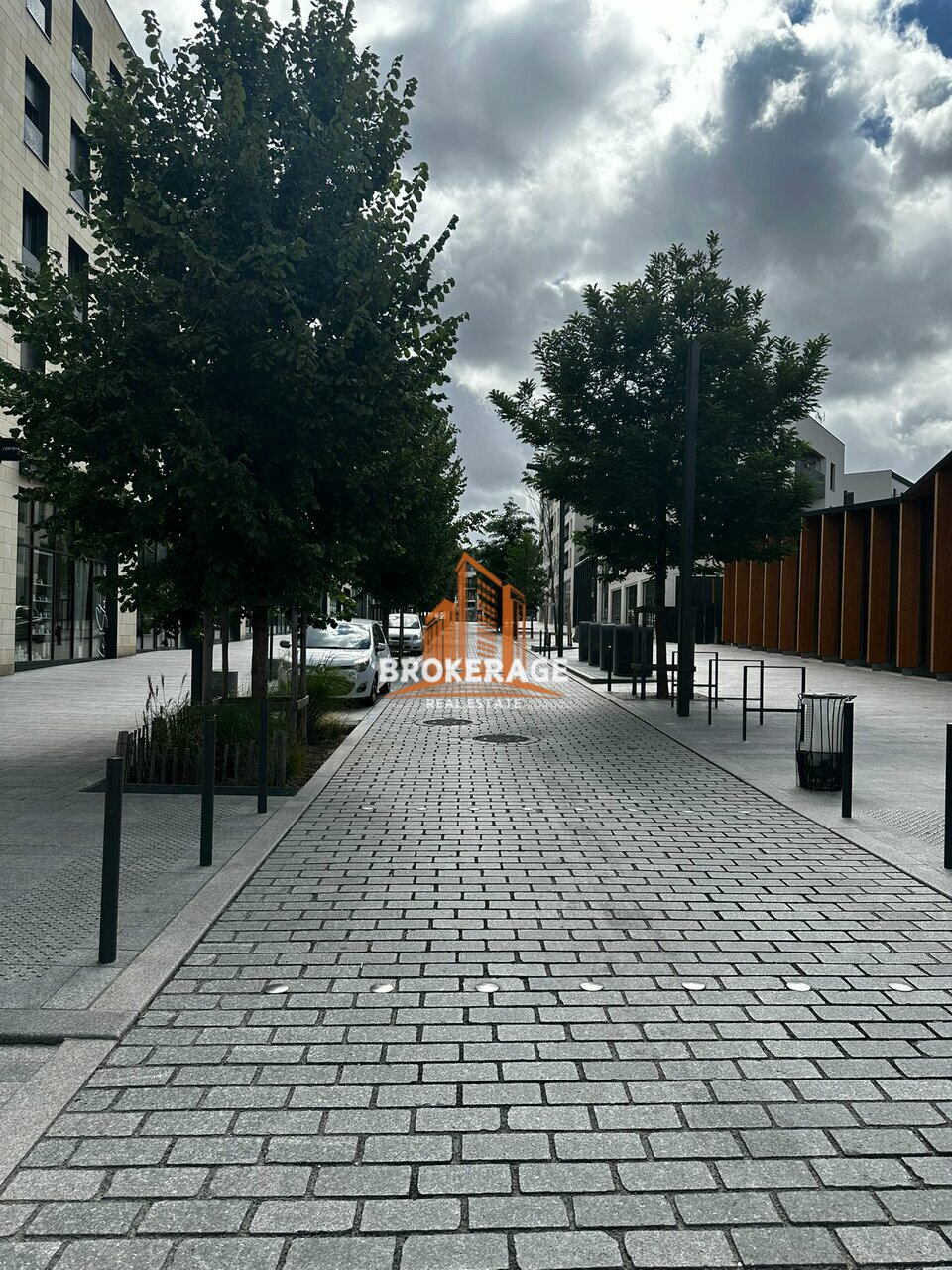 BROKERAGE RE LOCATION-LOCAL COMMERCIAL-CHATENAY_MALABRY-92