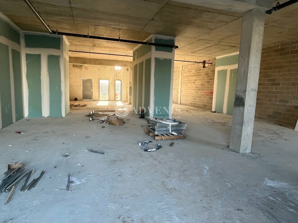 ADVENIS CONSEIL IDF EST LOCATION-LOCAL COMMERCIAL-SERRIS-77