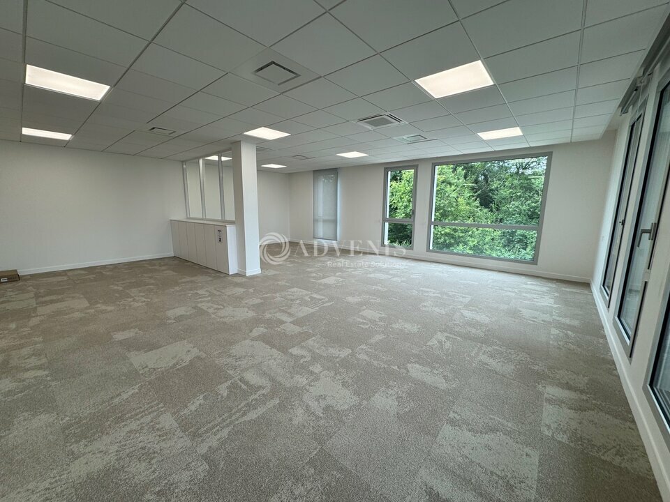 ADVENIS CONSEIL IDF EST VENTE-BUREAUX-SERRIS-77