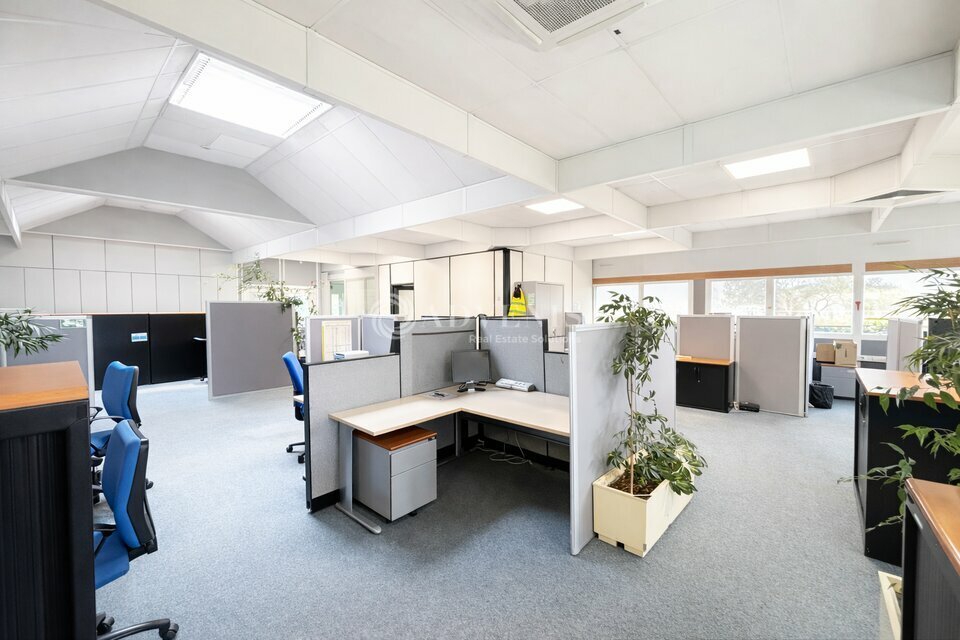 ADVENIS CONSEIL ORLEANS LOCATION-BUREAUX-FLEURY_LES_AUBRAIS-45