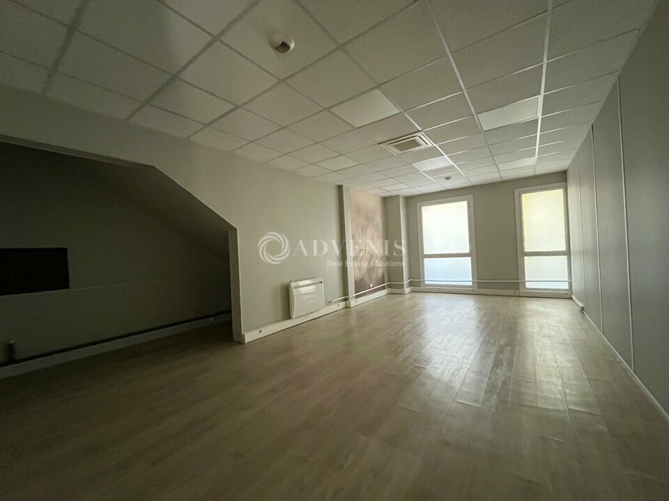 ADVENIS CONSEIL IDF OUEST LOCATION-BUREAUX-VOISINS_LE_BRETONNEUX-78