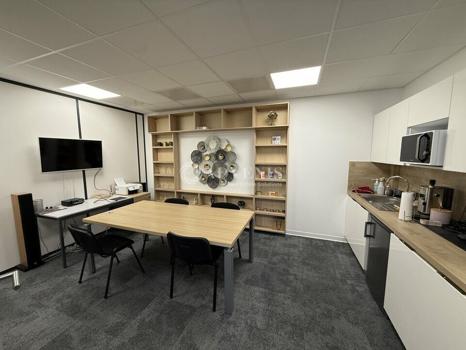 ADVENIS CONSEIL IDF EST VENTE-BUREAUX-SERRIS-77