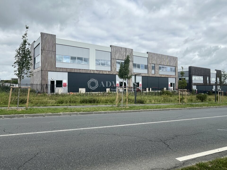 ADVENIS CONSEIL IDF EST VENTE-LOCAL D'ACTIVITE-LOUVRES-95