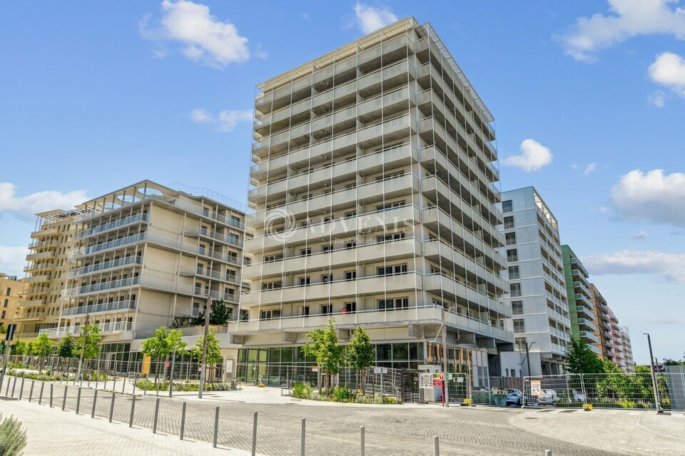 ADVENIS CONSEIL PARIS RG 92-94 LOCATION-LOCAL COMMERCIAL-SAINT_OUEN-93