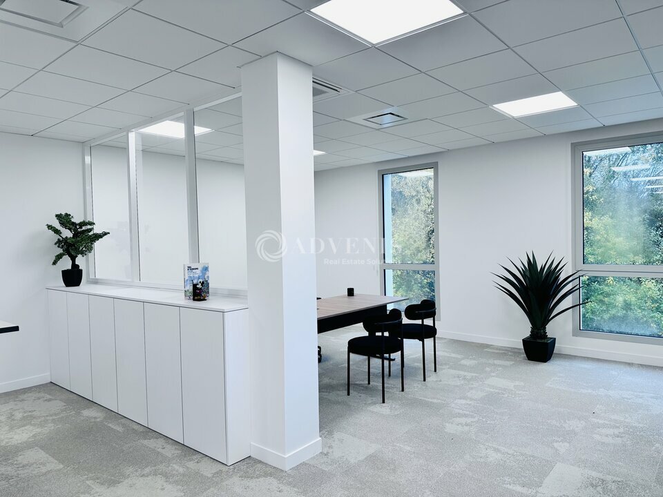 ADVENIS CONSEIL IDF EST VENTE-BUREAUX-SERRIS-77
