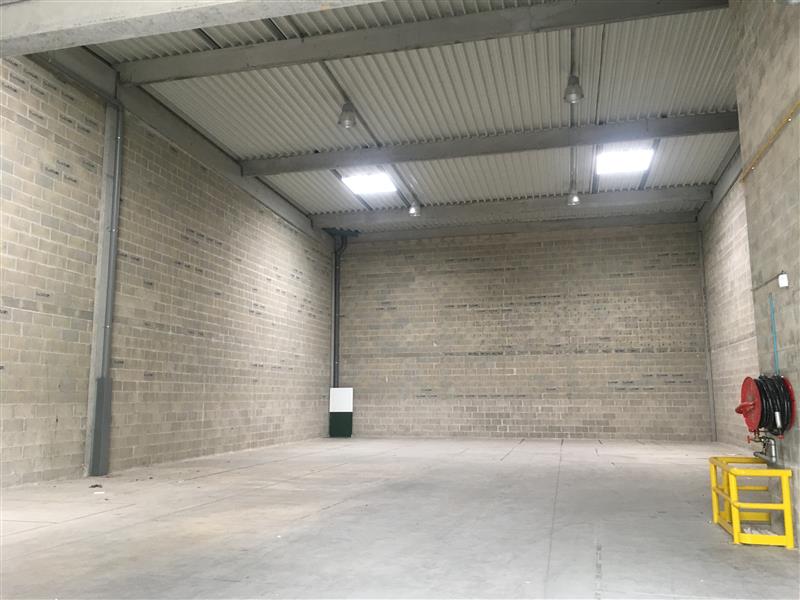 ADVENIS CONSEIL IDF OUEST LOCATION-LOCAL D'ACTIVITE-ELANCOURT-78