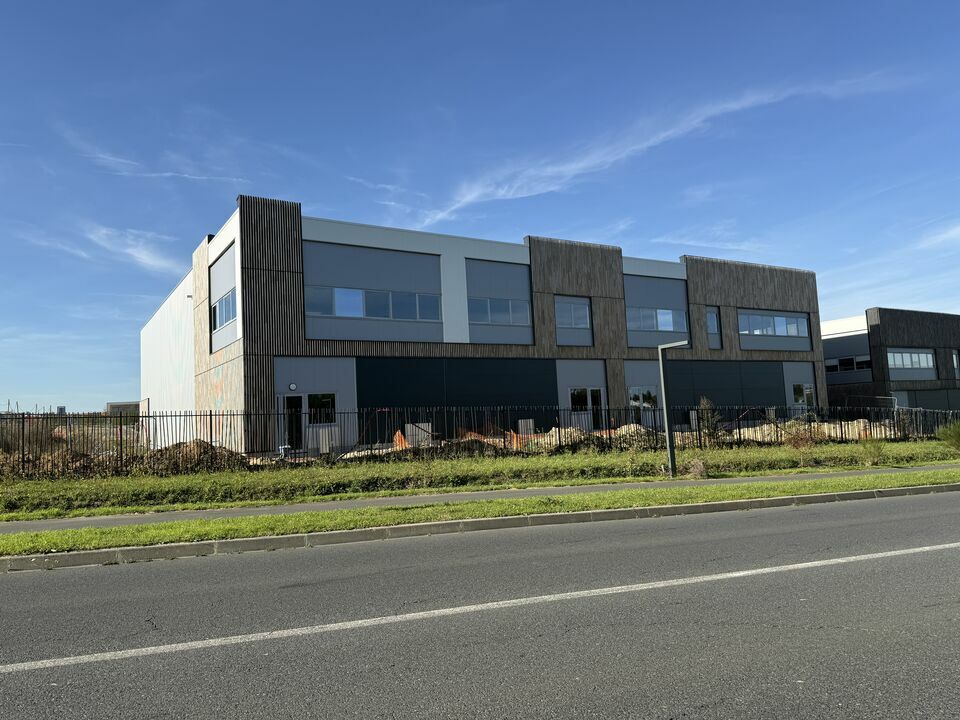 FRANCE LOCAUX LOCATION-LOCAL D'ACTIVITE-LOUVRES-95