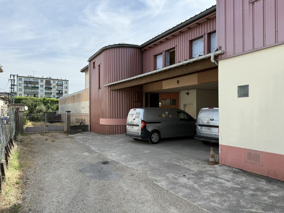 FRANCE LOCAUX LOCATION-LOCAL D'ACTIVITE-NOISY-LE-SEC-93