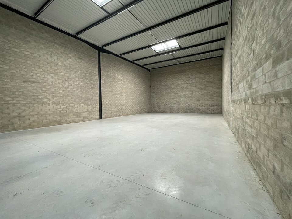 FRANCE LOCAUX VENTE-LOCAL D'ACTIVITE-STAINS-93