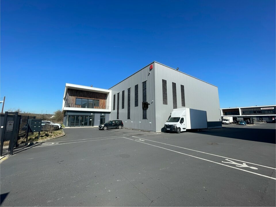 FRANCE LOCAUX VENTE-LOCAL D'ACTIVITE-PERSAN-95