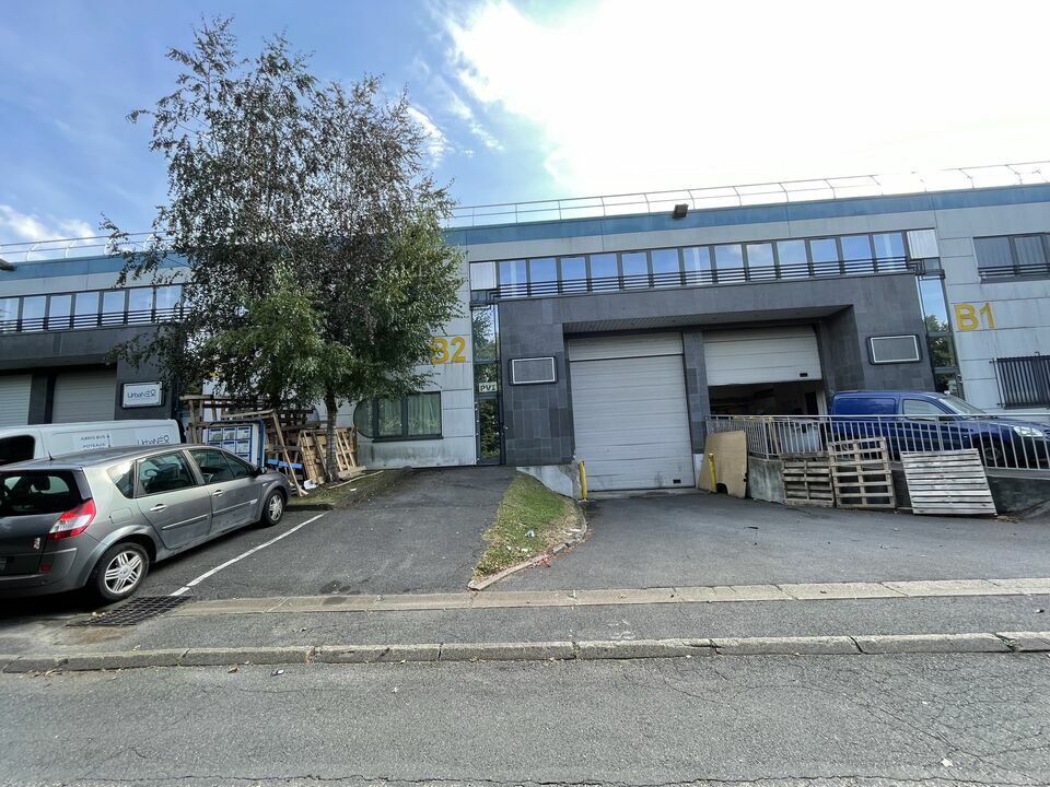 FRANCE LOCAUX LOCATION-ENTREPOT-LE_THILLAY-95