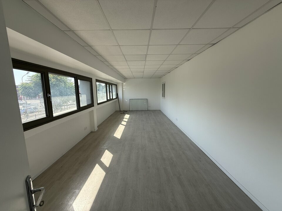 FRANCE LOCAUX LOCATION-ENTREPOT-VILLENEUVE-LA-GARENNE-92