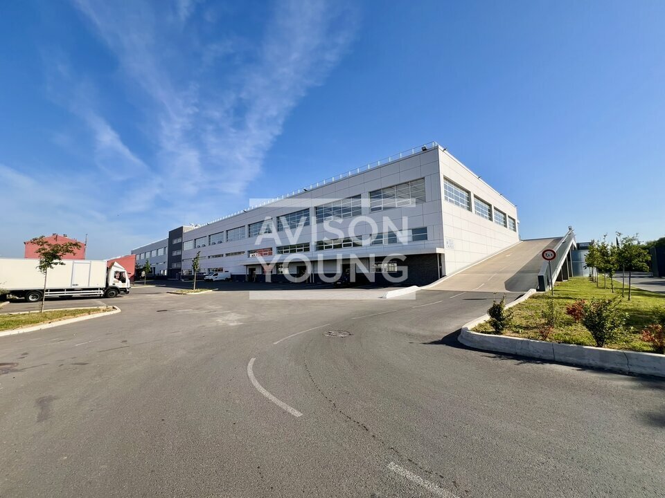 AVISON YOUNG LOCATION-LOCAL D'ACTIVITE-GENNEVILLIERS-92