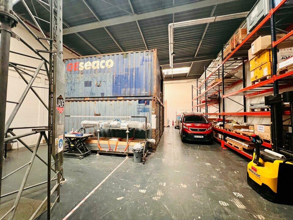 AVISON YOUNG LOCATION-LOCAL D'ACTIVITE-AUBERVILLIERS-93