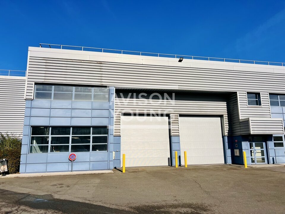 AVISON YOUNG LOCATION-LOCAL D'ACTIVITE-LA_COURNEUVE-93