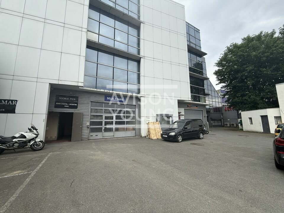 AVISON YOUNG LOCATION-LOCAL D'ACTIVITE-LA_PLAINE_SAINT_DENIS-93