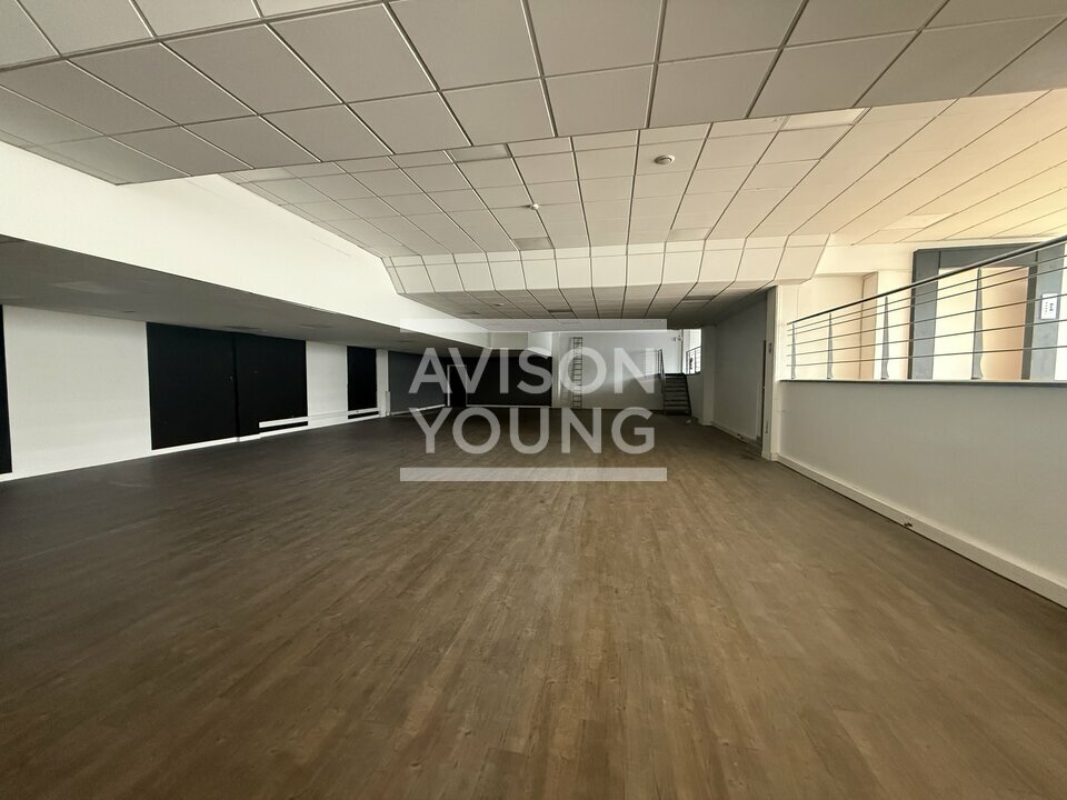 AVISON YOUNG LOCATION-LOCAL D'ACTIVITE-LA_PLAINE_SAINT_DENIS-93