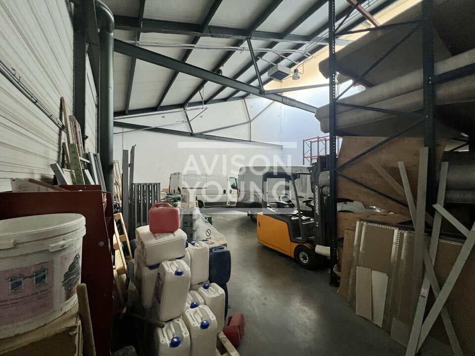 AVISON YOUNG LOCATION-LOCAL D'ACTIVITE-SAINT-DENIS-93