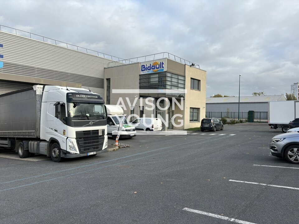 AVISON YOUNG LOCATION-LOCAL D'ACTIVITE-GENNEVILLIERS-92