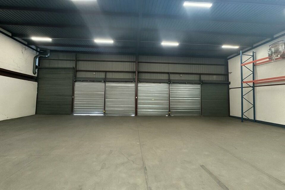 AVISON YOUNG LOCATION-LOCAL D'ACTIVITE-VILLENEUVE-LA-GARENNE-92