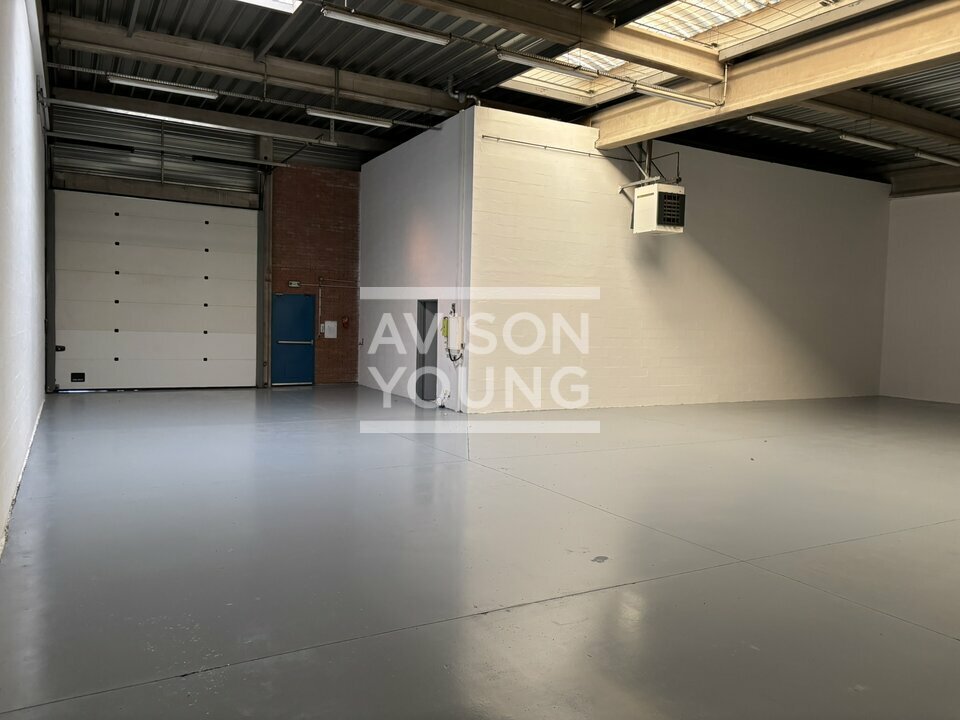 AVISON YOUNG LOCATION-LOCAL D'ACTIVITE-CHAMBLY-60