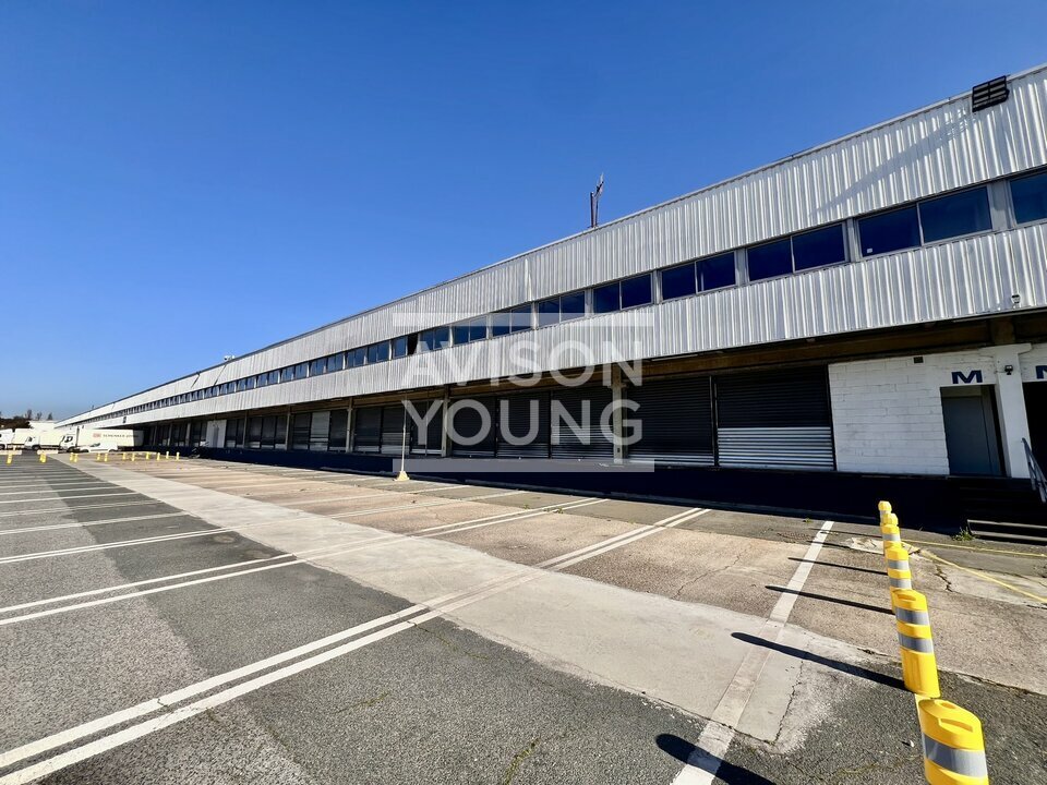 AVISON YOUNG LOCATION-LOCAL D'ACTIVITE-AULNAY-SOUS-BOIS-93